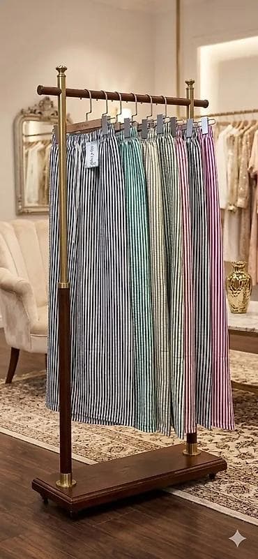 za punije: Ženske prugaste pantalone širokog kroja - Materijal: lagan, prozračan — 2