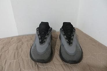karl lagerfeld patike: ADIDAS br 45 sa unutrasnjim gazistem 28cm, potpuno ocuvane paatike bez — 2