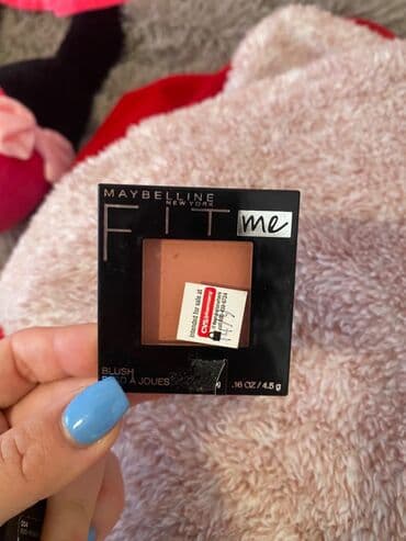 Lepota i nega: Maybelline novo oroginal rumenilp 
Nijansa pink rose
Samo 600 din — 2