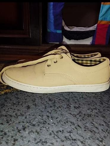 Venčanice i aksesoari: .Muške casual patike Differente – broj 42 možete dodji probati lično — 2