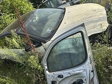 zvezdano nebo kola: LANCIA DELTA HAUBA KRILO VRATA KOMPLETAN AUTO U DELOVIMA | Lancia — 2