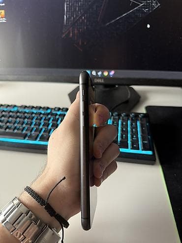 Video igre i konzole: Iphone 11 100% battery healt  Na prodaju iphone 11 sa 100% battery — 6