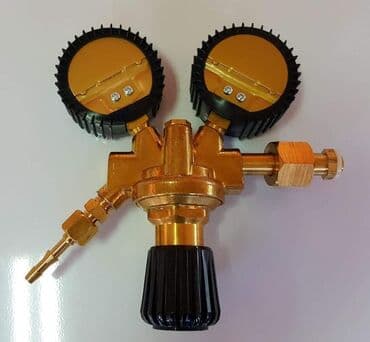 polovni co2 aparati kemppi: Prodajem nov i kvalitetan manometar za CO2 sa dva sata. Cena: 40 evra — 3