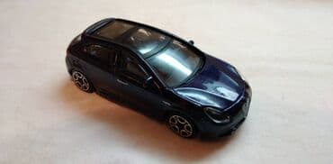 maketa: Burago Alfa Romeo Giulietta ocuvano — 1