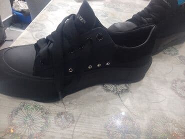 new balance 327 crne: Patike, Alexander McQueen, veličina - 42 — 2