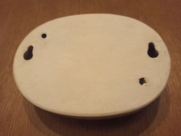 masina za stiropor: Zidni držač za četkice za zube od keramike. Dimenzije: 17x 12 x 5cm — 4