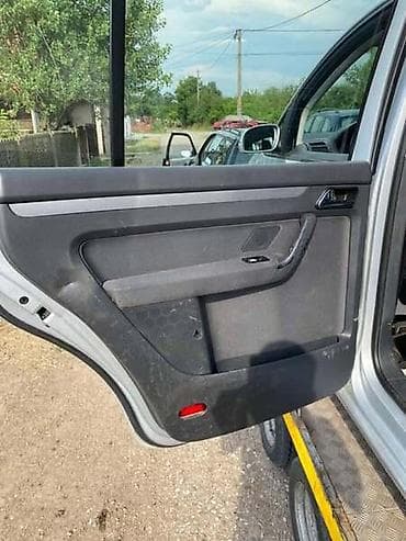 Kompletan auto u delovima: PREKIDACI ZA VOLKSWAGEN TOURAN OD 2001. DO 2005. GOD. | Polovni — 4
