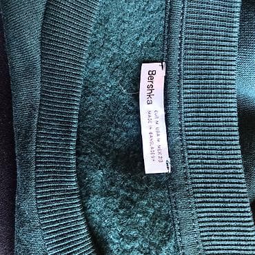 Dukserice: Bershka ženski cropped duks - Model: kratki (cropped) duks sa — 4