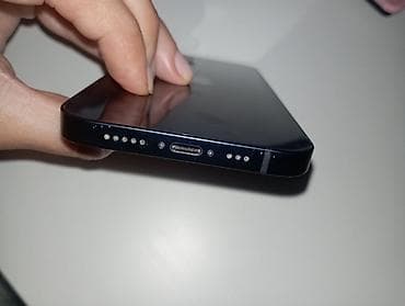 iphone 7 64gb cena: Apple iPhone 12 – crni - Ekran: 6.1" Super Retina XDR (OLED), ravne — 5