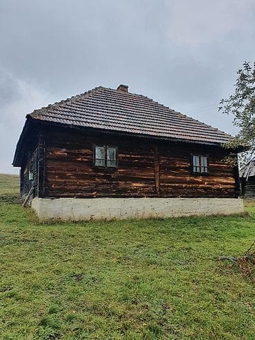 kovin prodaja kuca: Na prodaju 12 km od centra Zlatibora plac površine 40 ari sa drvenom — 3