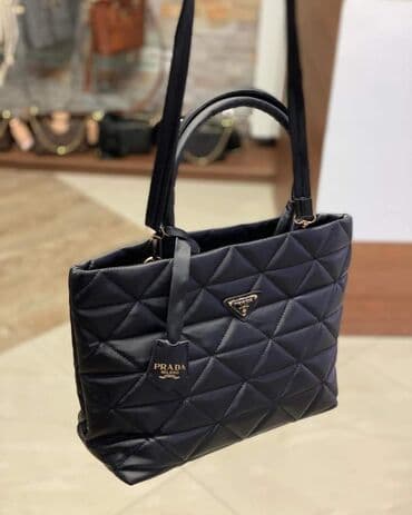 tommy hilfiger d: Cena 2500 din — 1