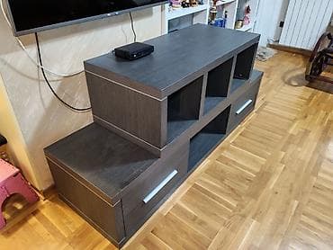 nogar za sto: Komoda iz dva dela, mogu da stoje odvojeno. Gornji deo može da stoji i — 7