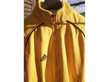 Adidas, Okrugli izrez — 5