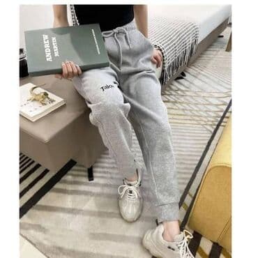 nike tech fleece m: Ženske trenerke – jogger pantalone sa vezicom - Model: ravne nogavice — 2