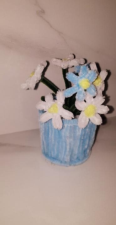 pesak za cvece: Korpice sa svecem od plisa.Rucni rad. Boje:roza,pastelna kajsija,neon — 5