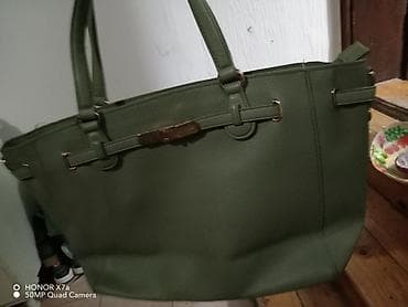 donna torbe novi sad: Zelena ženska torba – shopper/tote model - Materijal: eko koža sa — 2