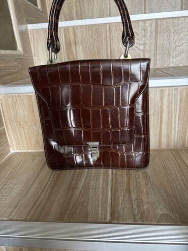 bela kozna torba: Elegant purse, Material: Leather — 2