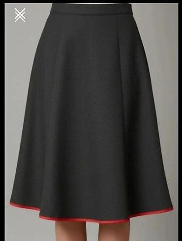 pantalone s: Crna A-kroja suknja sa crvenim porubom - Model: A-linija, blag — 1