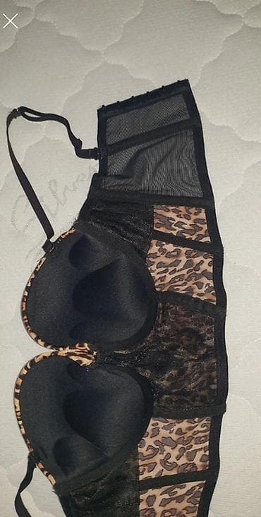 bonatti donji veš: Ženski longline grudnjak sa leopard printom i crnom čipkom - Model — 5