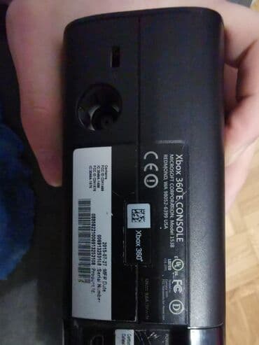 Kitchen Appliances: AKCIJA! POVOLJNO! Prodajem Xbox 360 slim i fat crni jusper. Slim — 5