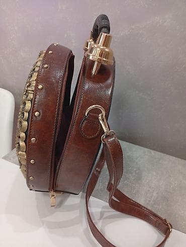 vogue naocare za vid: Nova torba funkcionise i kao pravi sat,prikazano je na fotografiji — 3