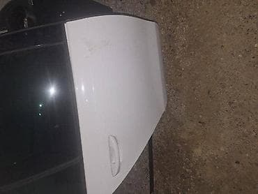 vezovi za bord: GOLF 6 ZADNJA DESNA VRATA ZA VOLKSWAGEN GOLF 6 OD 2009. DO 2012. GOD — 2