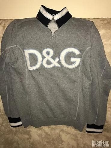 Original Dolce &Gabbana duks M 100% cotton Ramena 45cm, duzina na lalafo.rs Original Dolce &Gabbana duks M 100% cotton Ramena 45cm, duzina