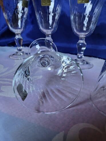 swarovski case za vino cena: Case nove,vintaz za vino francuske d'argues Luminarc. Case komada 6 — 13