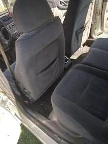 moj auto: ALFA ROMEO 147 JTD 8V | Godište 2001. Kilometraža 306.000 km Gorivo — 1
