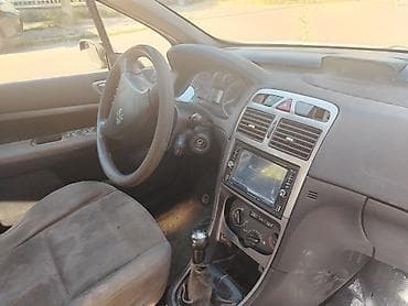 čelične felge polovne: Peugeot 307, 5 vrata, srebrna boja. Benzin/dizel nepoznato sa ručnim — 4