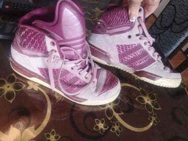 kopacke sa malim kramponima: Converse, Veličina - 38 — 10
