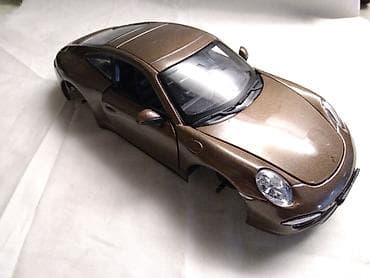 dota torbe: Burago Porsche 911 Carrera S,fale 4(a ne 3) tocka,ostalo ok,China — 3