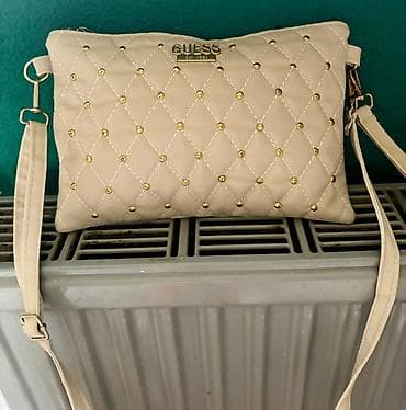 Guess - Model: pismo/mini crossbody - Materijal: mekana eko koža sa