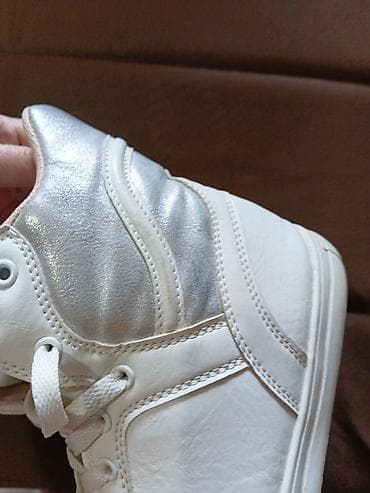 patike džordanke: Ženske patike Athletic – visoki model - Brend: Athletic - Veličina — 3