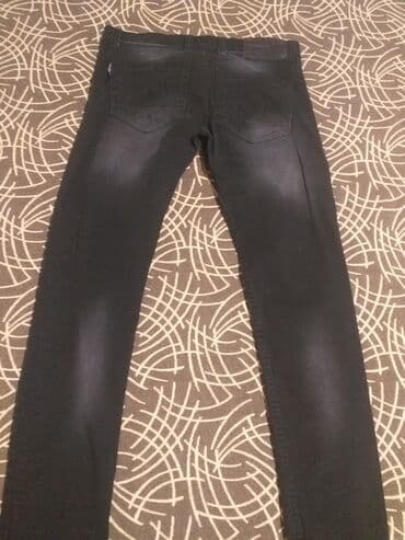 Jackets: Farmerice su kao nove nekoliko puta su obucena bez ikakvog ostecenja — 1