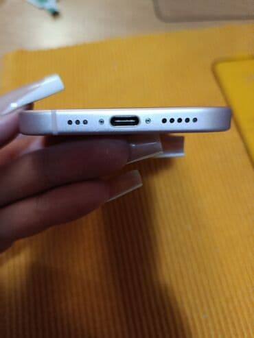 slušalice sa mačjim ušima: Apple iPhone iPhone 15, 128 GB, Roze — 4