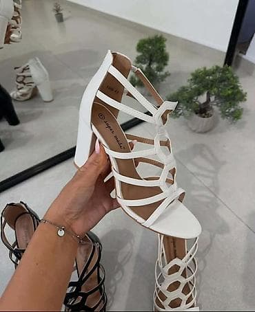 crvene sandale: Brojevi
36-41
2550 din 
OR💥 — 2