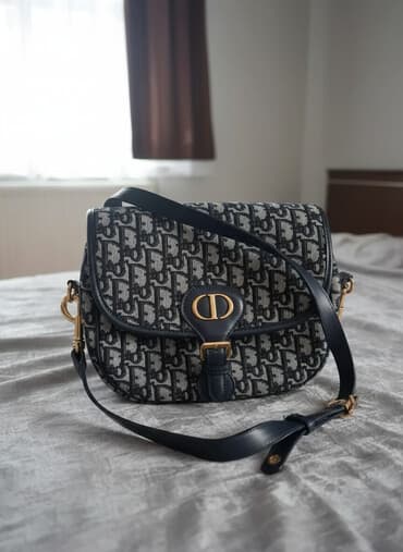 Torba za rame, Christian Dior na lalafo.rs Torba za rame, Christian Dior