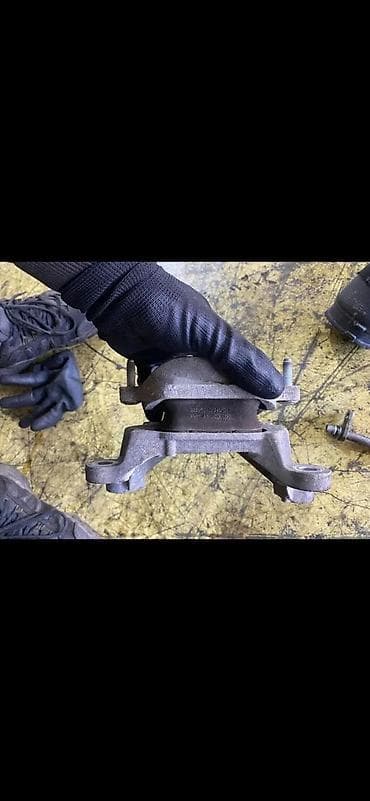 prednji branik passat b5: AUDI A4 B8 NOSAC MENJACA 8K0399151 | Audi vw delovi zemun altina — 4