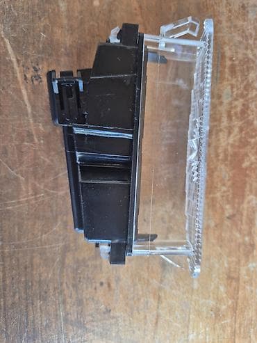 Svetlo tqblice Reno Clio 2 Reno Twingo 1 Dacia Logan 1 - Kućište od