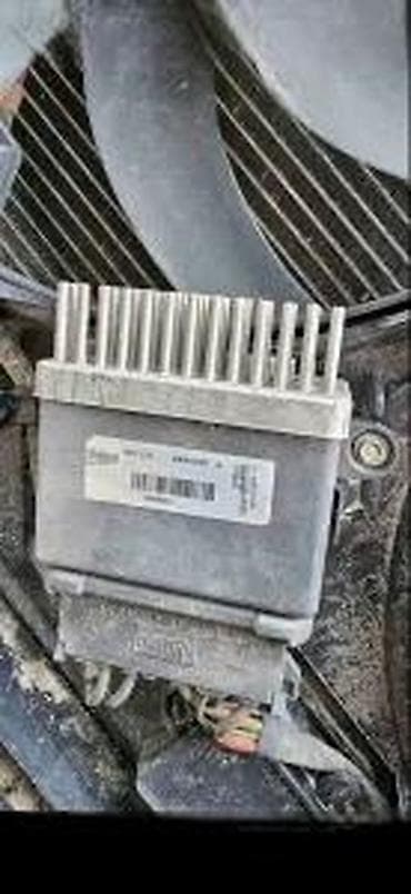 daljinsko upravljanje: AUDI A6 C7 4G MODUL VENTILATORA 8K0959501 8K0910501 | audi vw delovi — 1