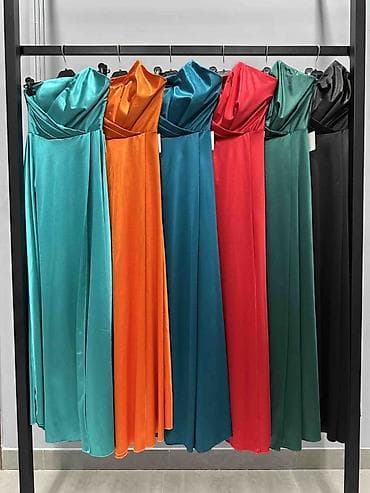 s oliver parfemi: ✅Elegantna satenska večernja haljina sa tankim bretelama
✅3500 din — 6