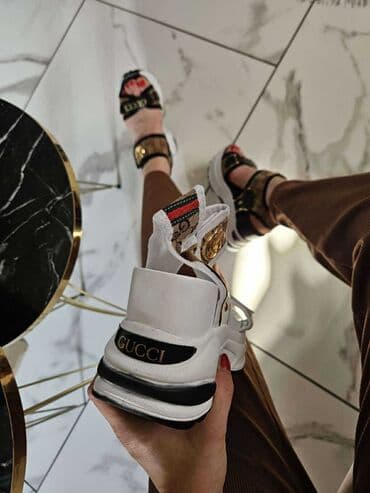 piccadilly obuca beograd: Sandals, 38 — 6