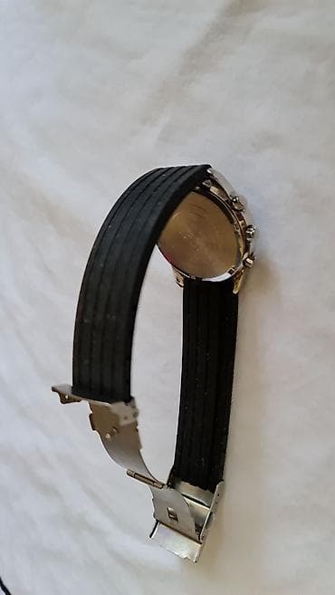 satovi krusevac: Casio Beside BEM-504 muški analogni sat - Kućište od nerđajućeg — 1