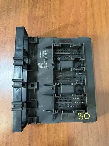 BODY CONTROL MODULE ZA VOLKSWAGEN PASSAT B7 - 3AA937087A | Body