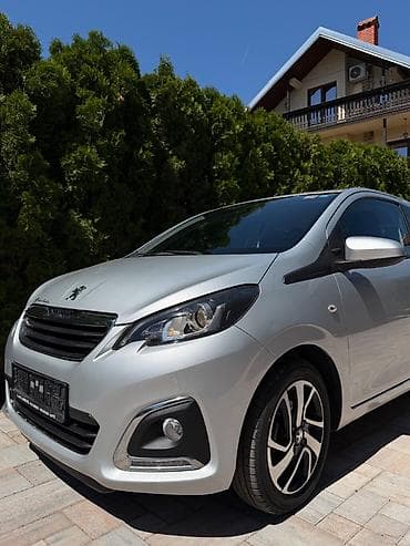 auto sijalice nis: Godiste: 2015 Cena: 4800€ Kilometraza: 121,000km Automobil je u — 6