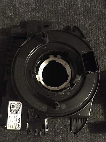 delovi za tocak: SPULNE VOLANA ZA VOLKSWAGEN GOLF 5, GOLF 6, GOLF PLUS . OD 2004. DO — 3
