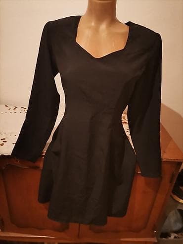 Crna elegantna haljina + top (2 komada) - Haljina: crna, strukirana