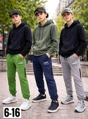 Ostale dečije stvari: Trenerke za decu 
1600 din
sddk — 1