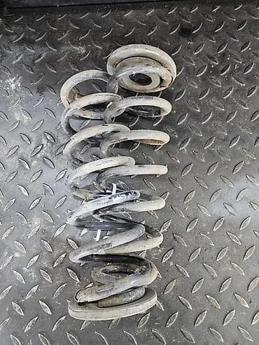 spaneri za vezivanje auta: AUDI A3 8 ZADNJE OPRUGE SPIRALE TOP STANJE ORIGINAL | audi delovi — 1
